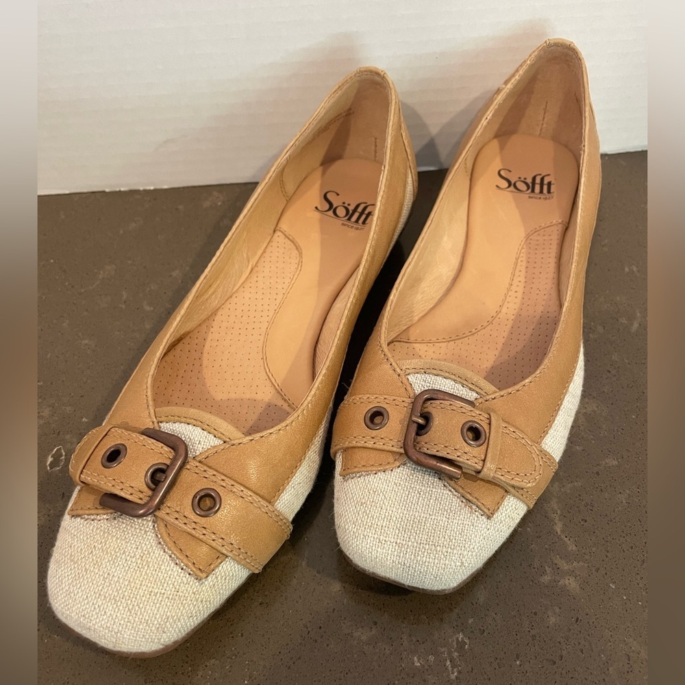 Women's Tan and Cream Flats by Sofft